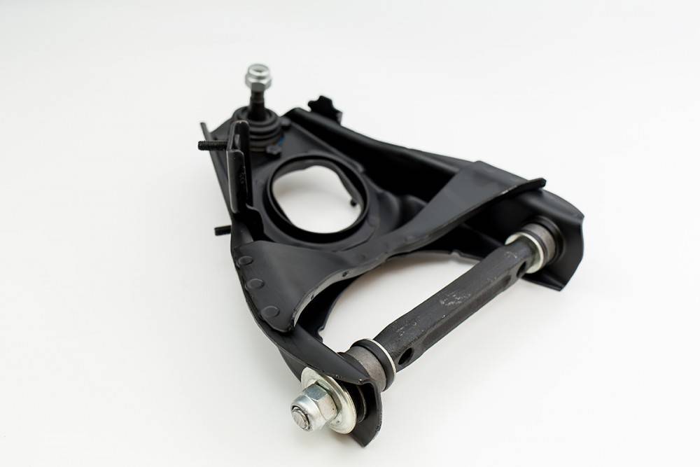 Рычаг подвески верх 01прав.усил